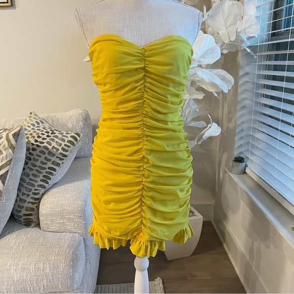 For Love And Lemons Strapless Ruched Yellow Mini Dress Size Medium - Picture 2 of 8